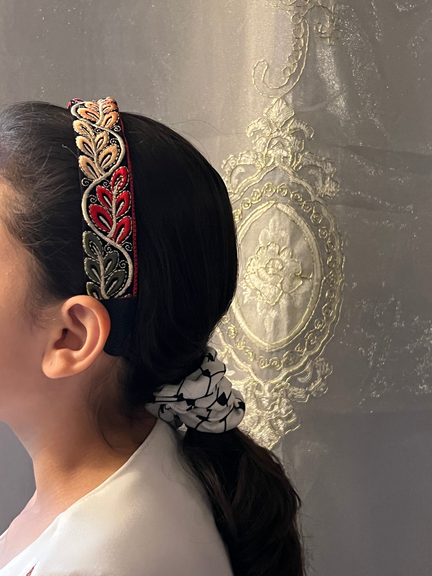 HEAD GEAR