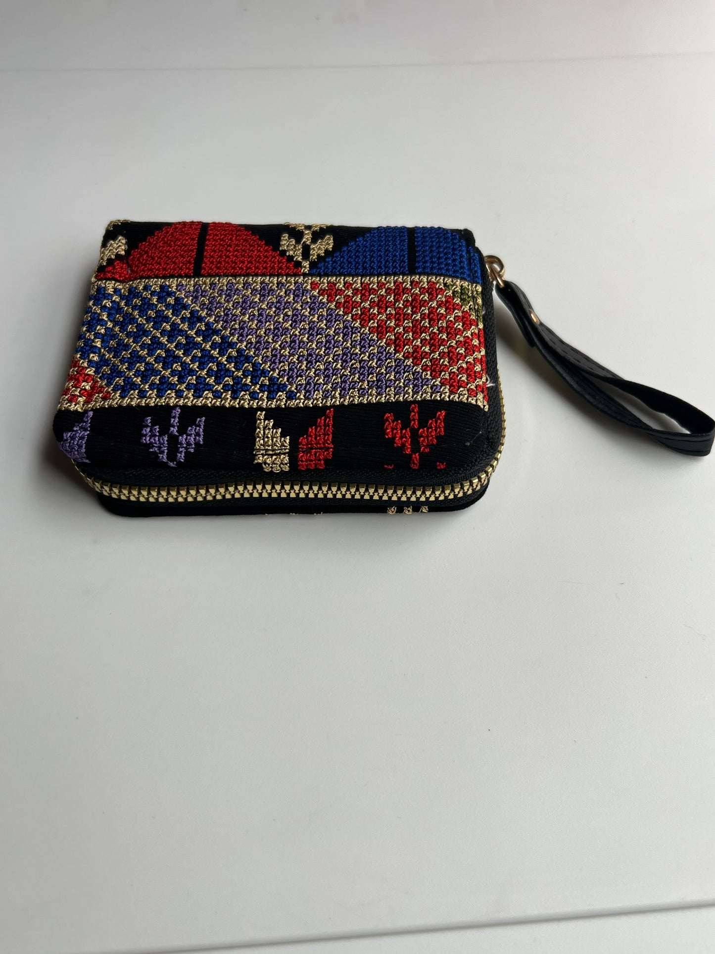 Embroidered wallet