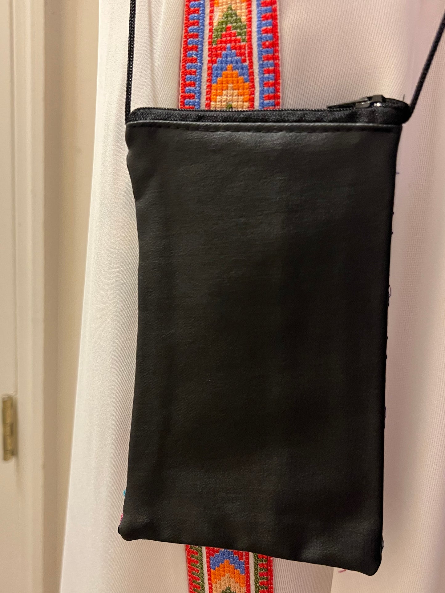 Tatreez (Embroidered) Phone purse