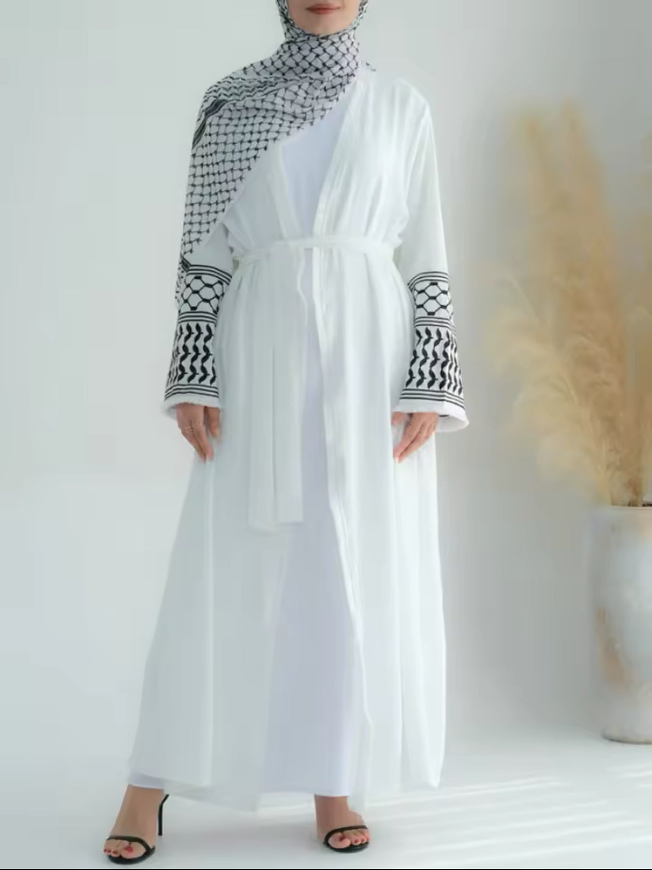 Kuffiyeh Open Abaya